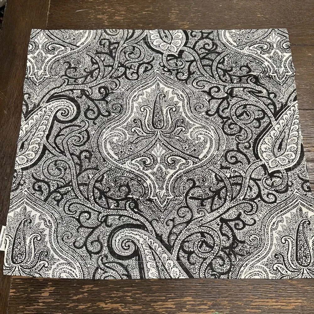 Pottery Barn Vintage 2006 Black Paisley Cotton Linen 20